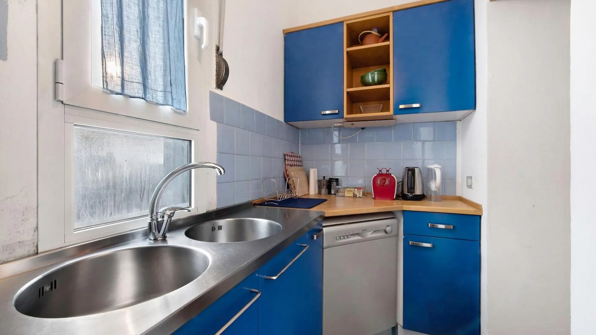 Comfy And Quiet, Great Location Apartment Milan Italy
