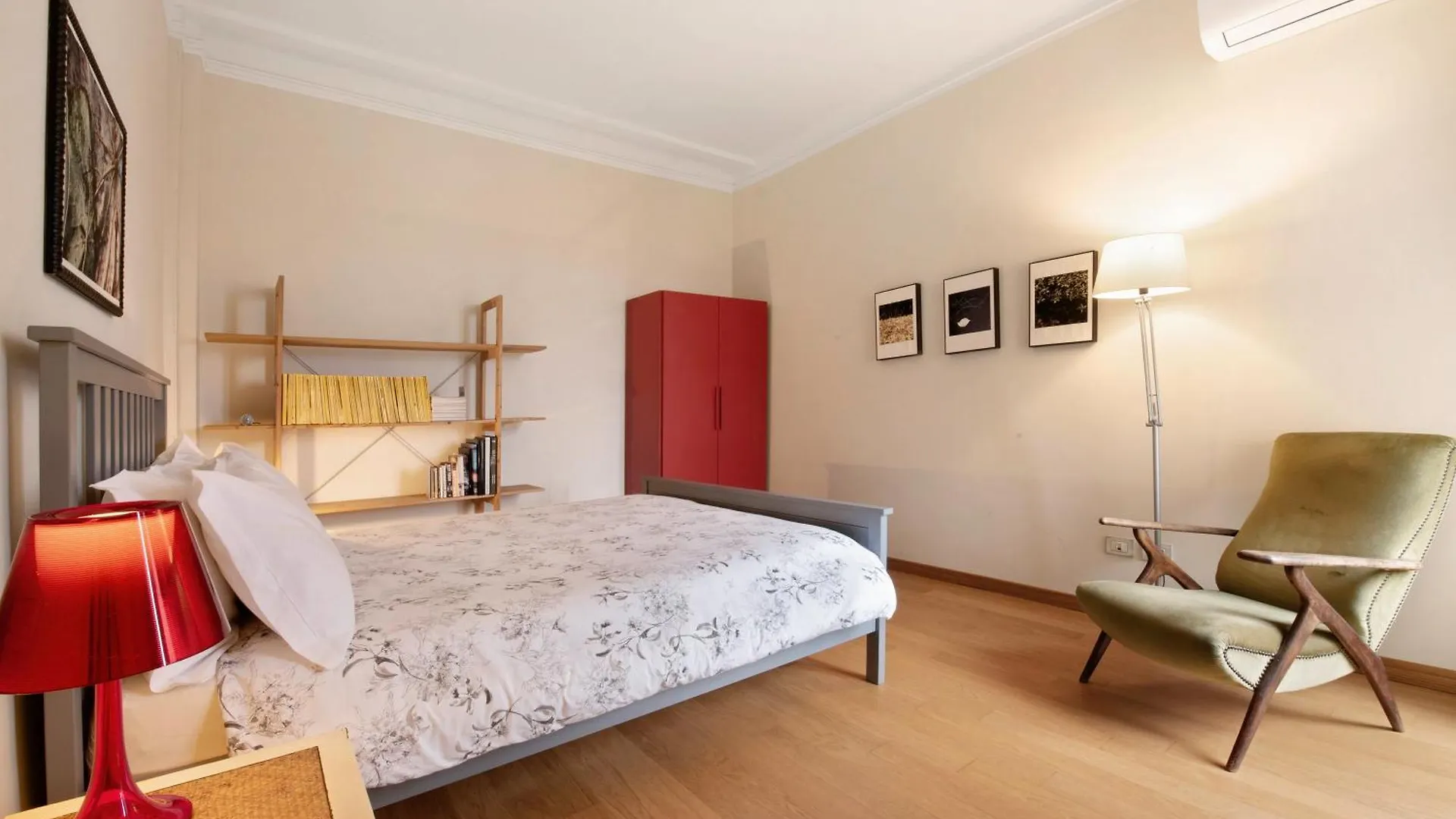 Comfy And Quiet, Great Location Apartment Milan