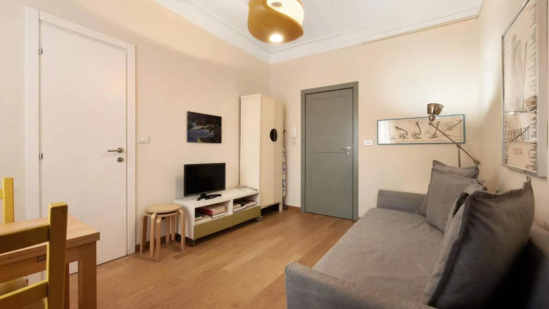 アパート ミラノComfy And Quiet, Great Locationアパートメント