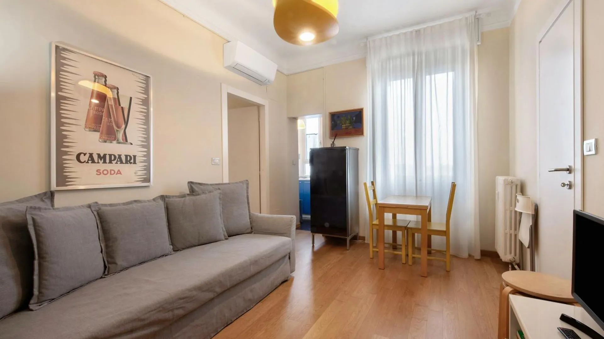 アパート ミラノComfy And Quiet, Great Locationアパートメント イタリア