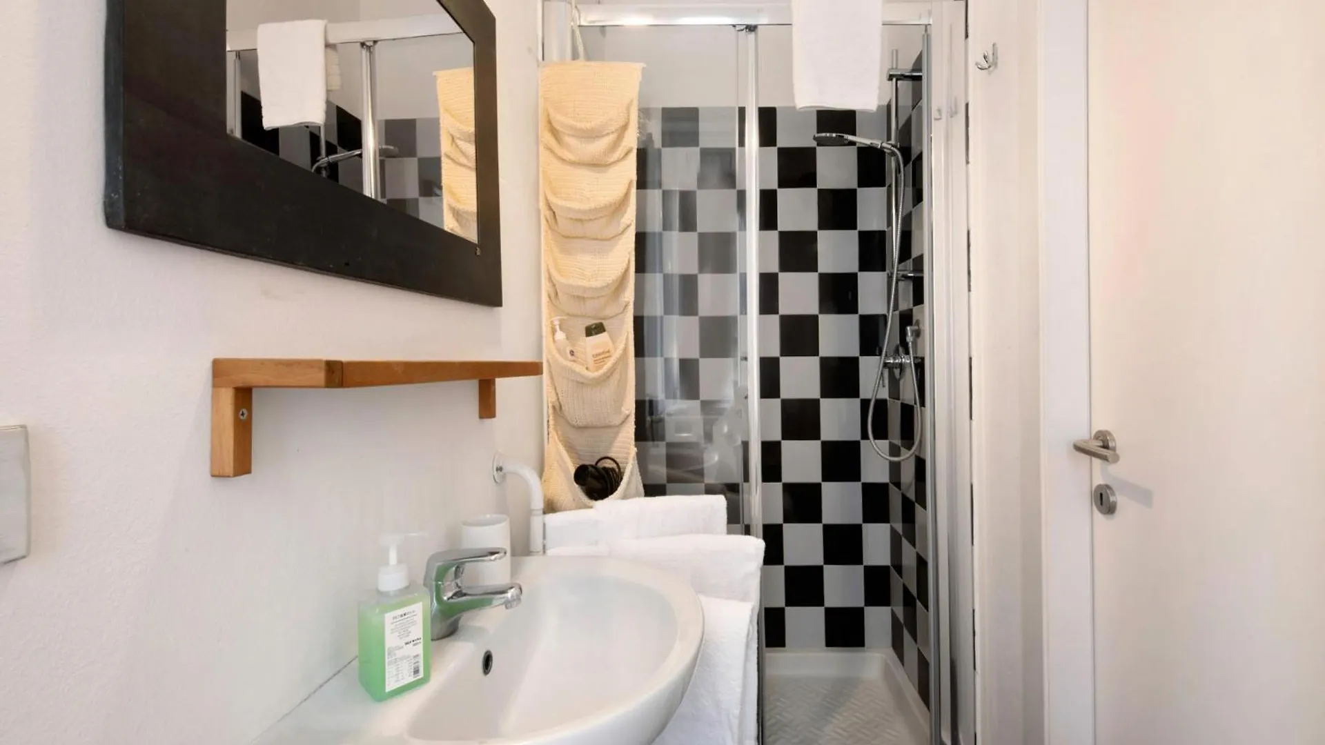 アパート ミラノComfy And Quiet, Great Locationアパートメント